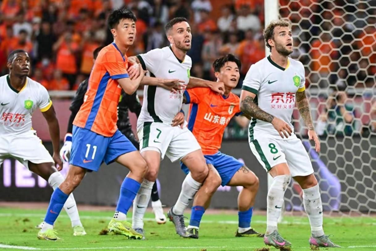 世界杯直播软件官方入口-马宁归国！或执法京鲁战，泰山球迷有点慌，一数据显示国安必败