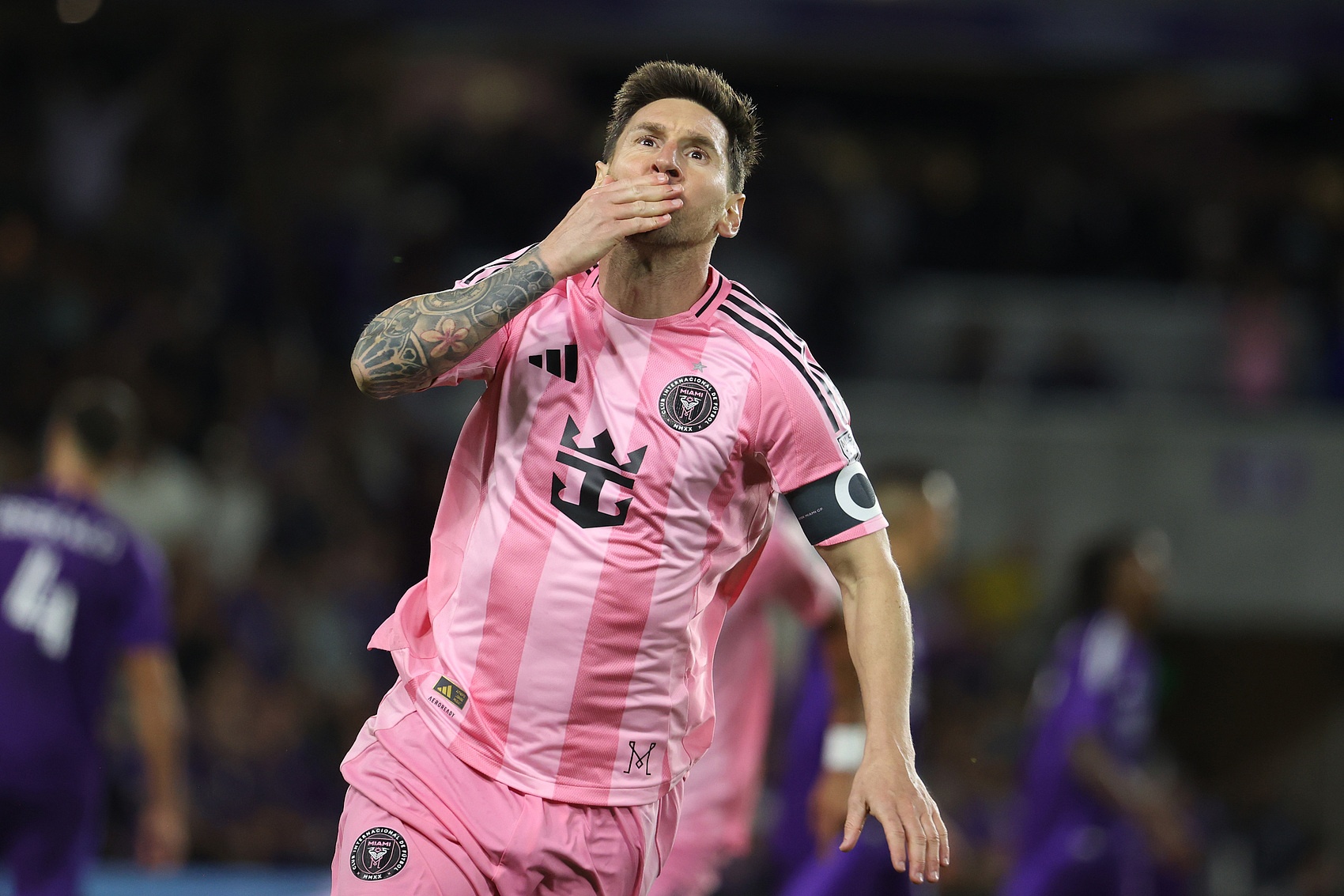 世界杯赛事直播官网-勿cue！每体：梅西受够了自己名字被用于巴萨竞选 他根本不想参与